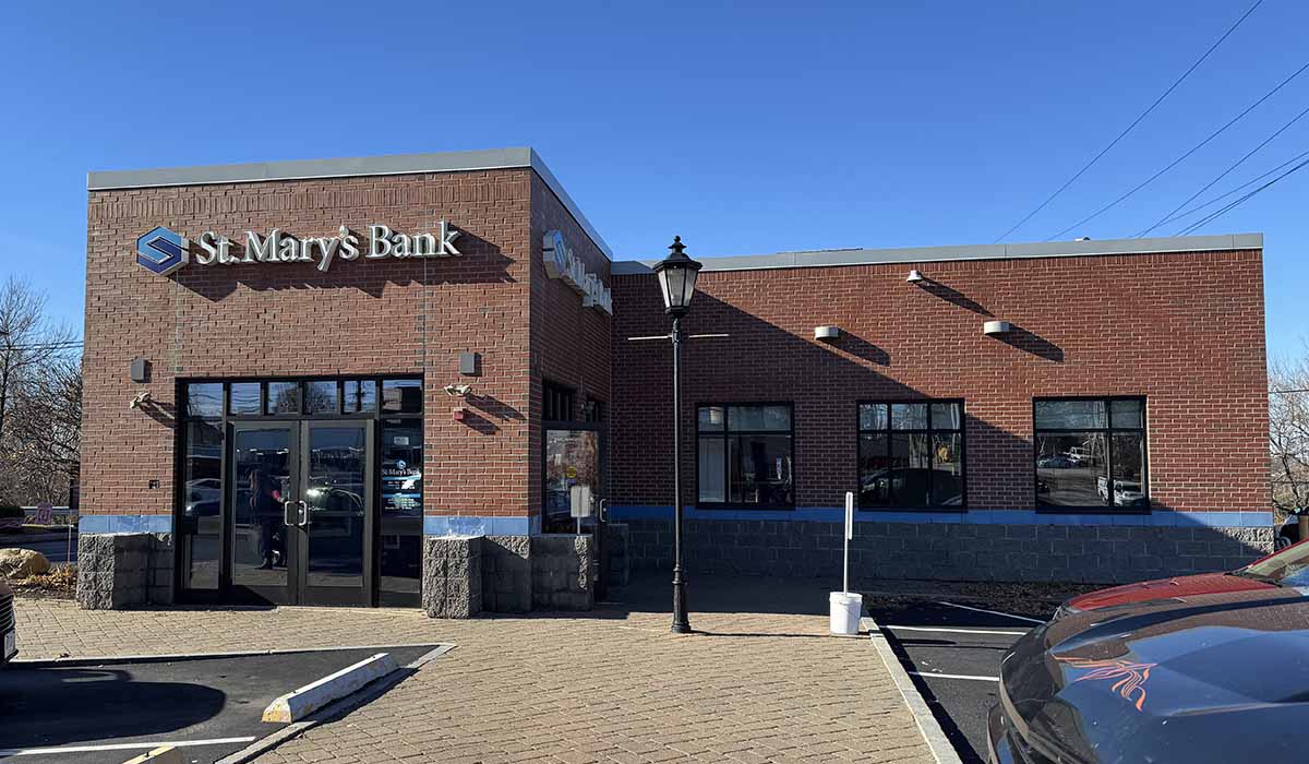 Manchester—Elm Street